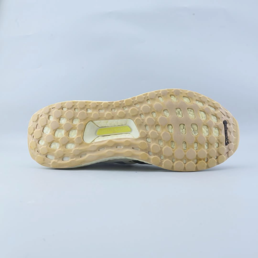 Max Cushion Trail Running Shoes ADIDAS ULTRA BOOST 4.0