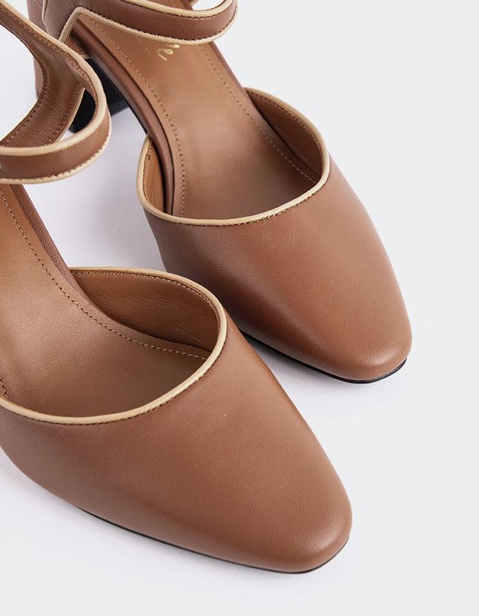 Gouda Tan Leather Ankle Boots Dress Pants