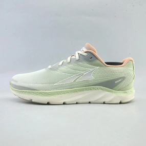 ALTRA RIVERA 2 Best Running Shoes With Knee Problems