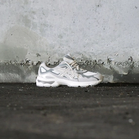 Asics Gel-Nyc Grade School (Cream/Oyster Grey) On Running Cloudaway Shoes