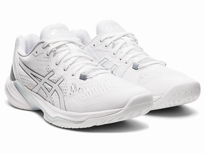 Asics Women's Sky Elite FF 2 - white/white (CLOSEOUT - NO RETURNS) Asics Running Shoes 6.5