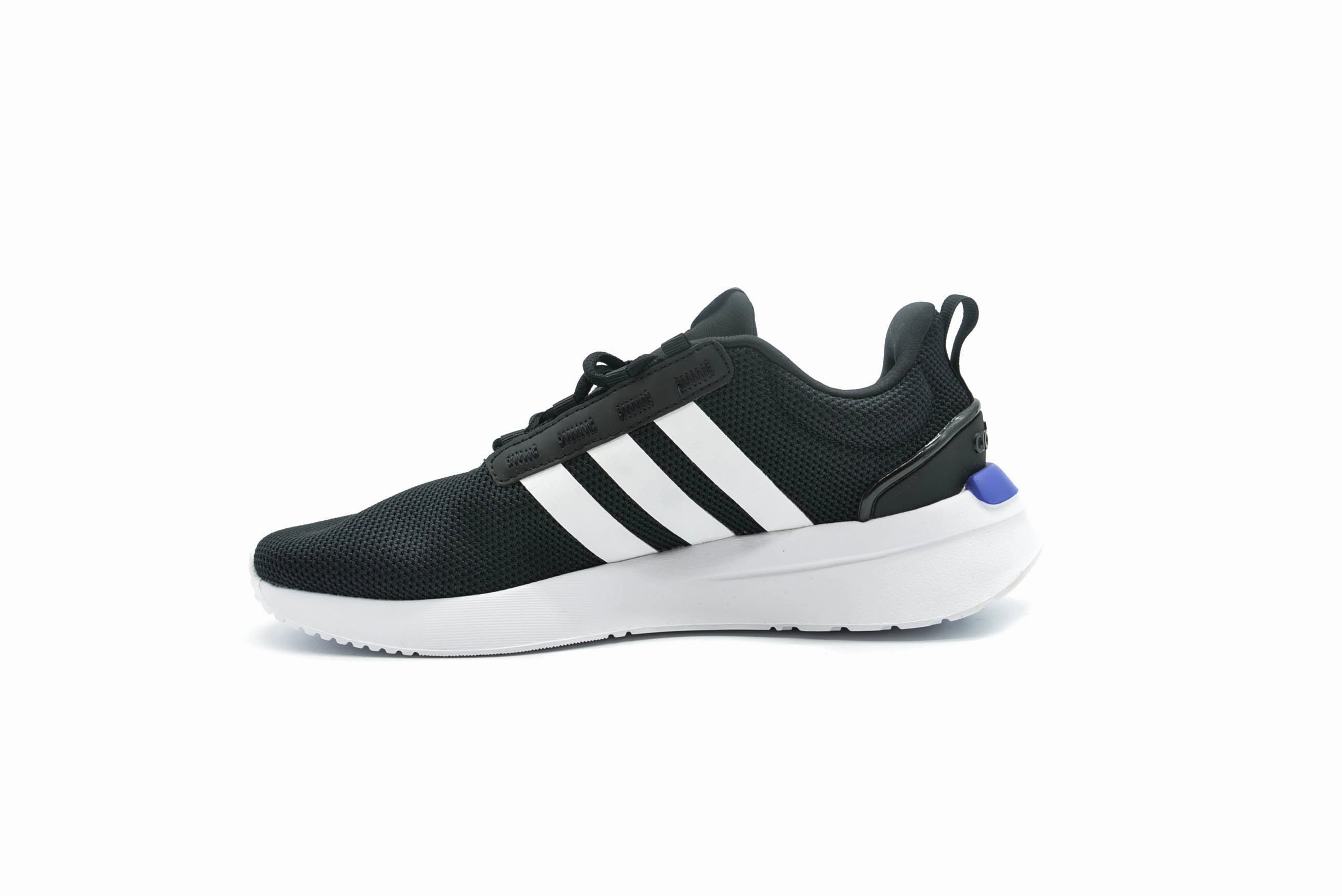 Running Shoes With Air ADIDAS Racer TR21