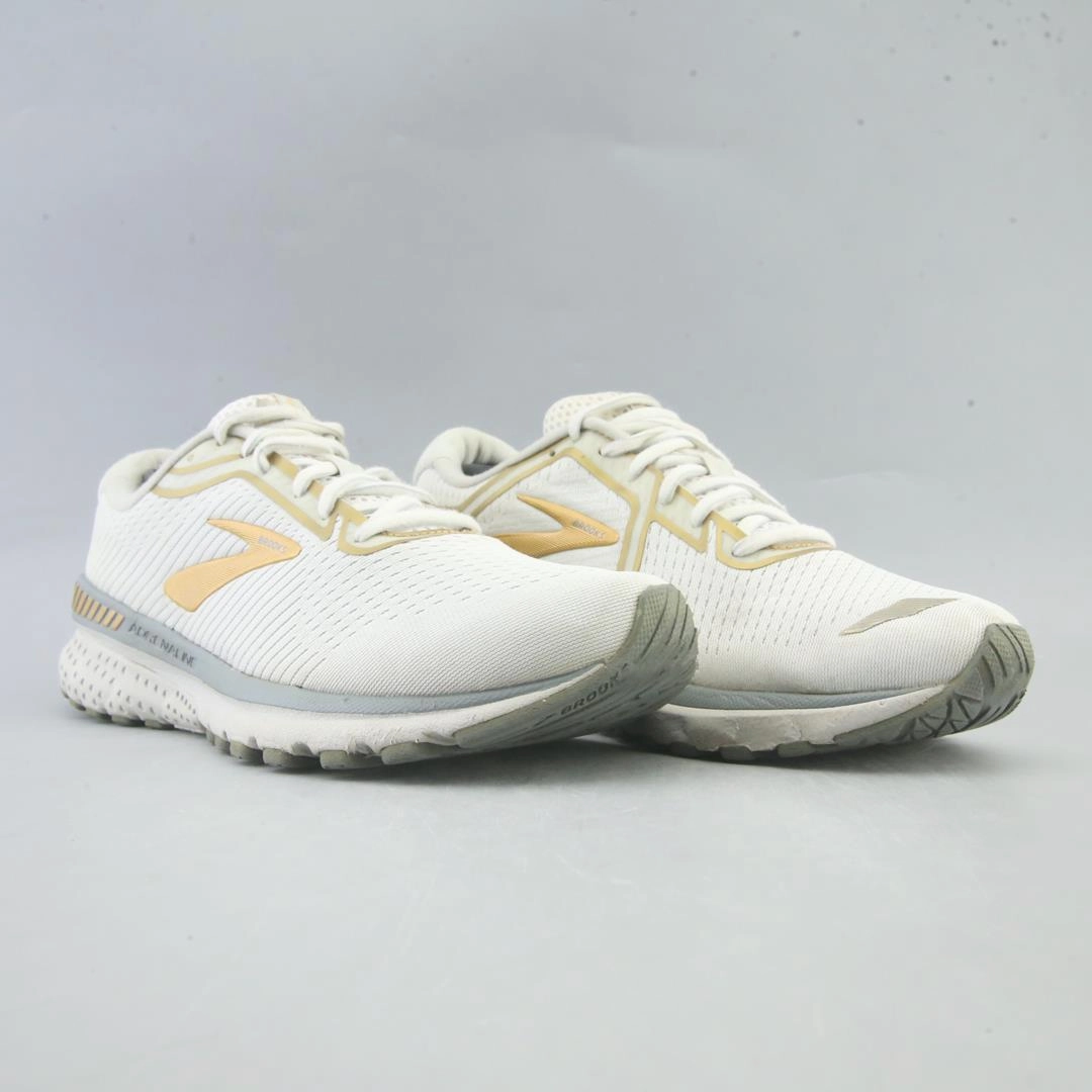 Running Shoes Drawing BROOKS ADRENALINE GTS 20