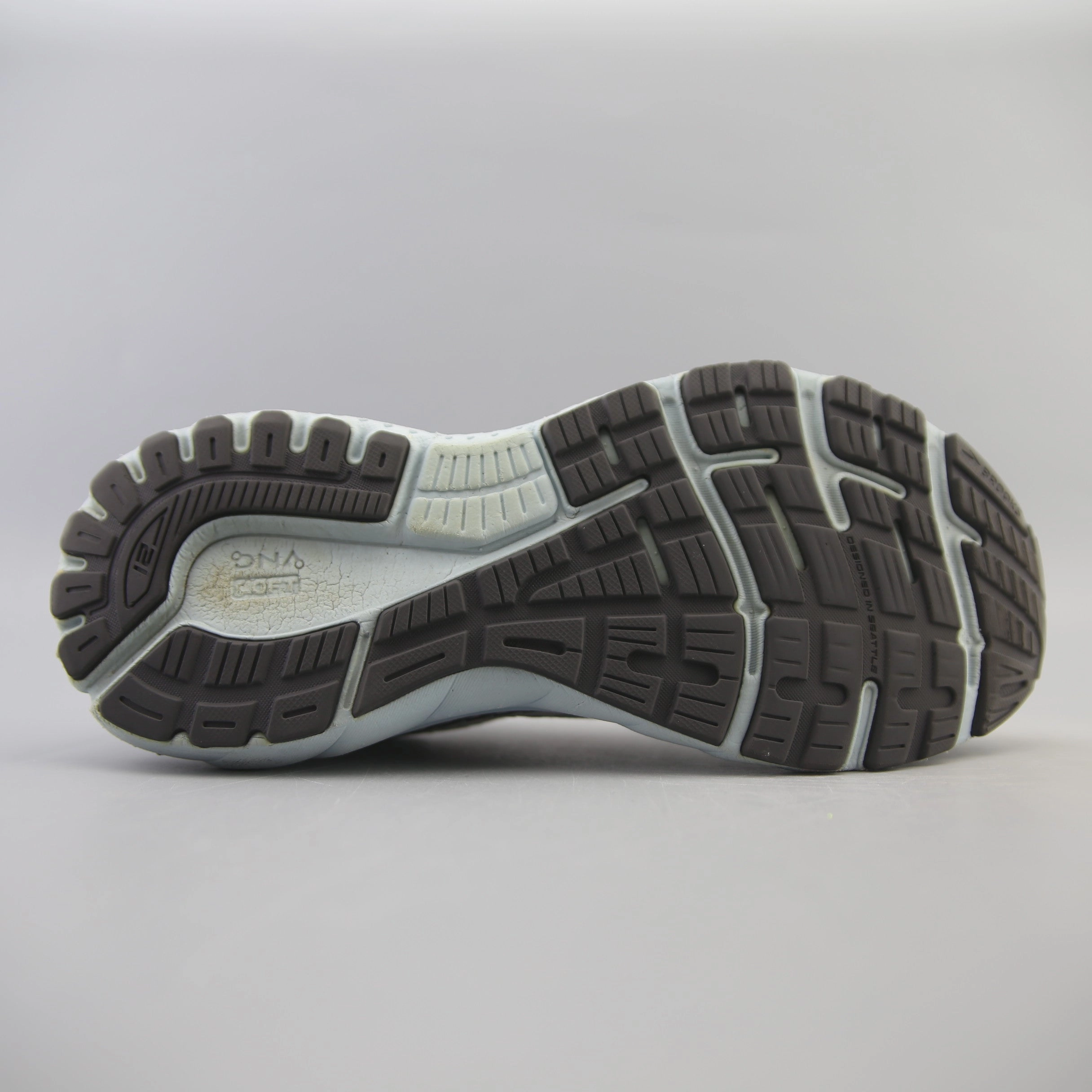 Top Volleyball BROOKS ADRENALINE GTS 21