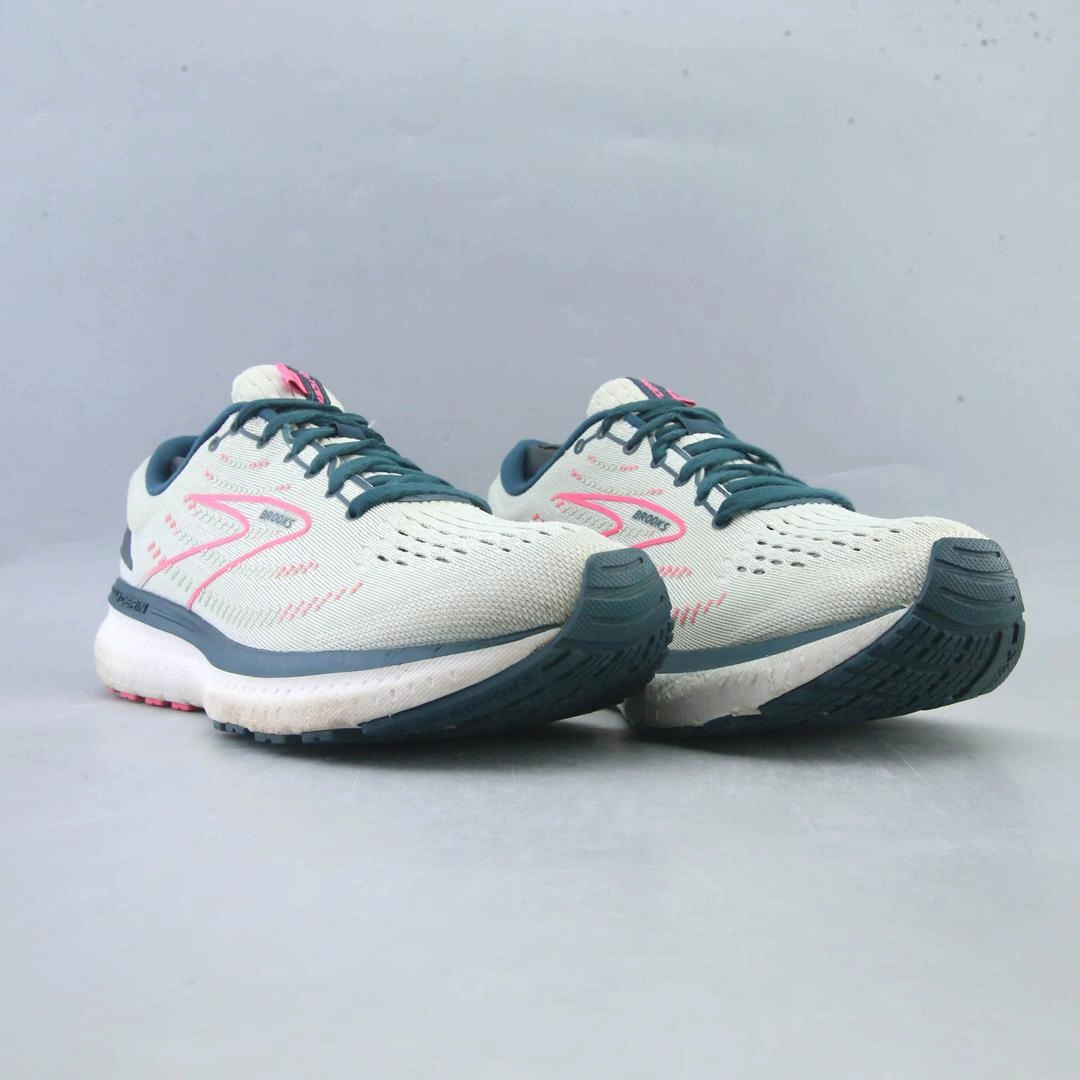 BROOKS GLYCERIN 19 Best Running Shoes For 10k Race