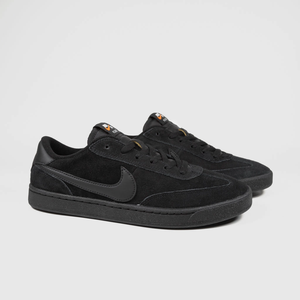 Nike Shoes Dimensions Nike SB - FC Classic Shoes - Black / Black - Black - Vivid Orange