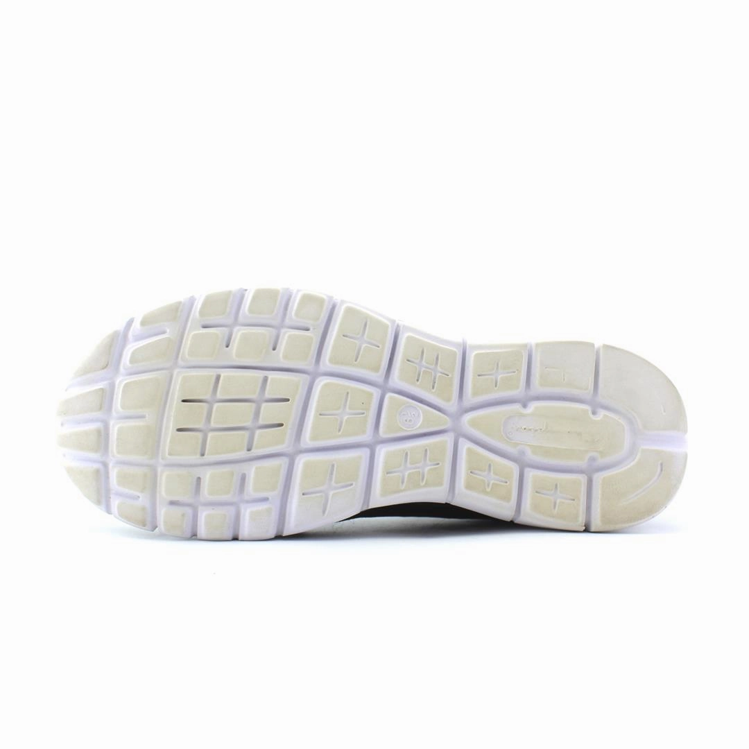 CHAMPION MEMORY FOAM Badminton Shoes Weight
