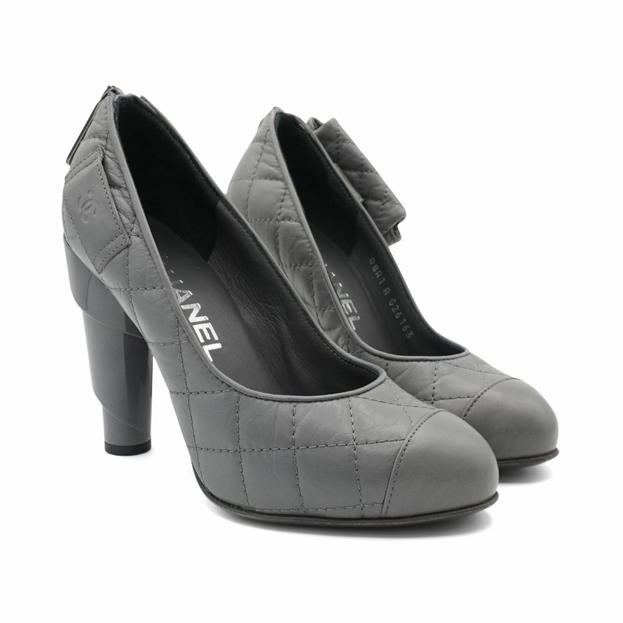 Vera Wang Ankle Boots Chanel 'Reissue Pouch' Pumps - Women's 34