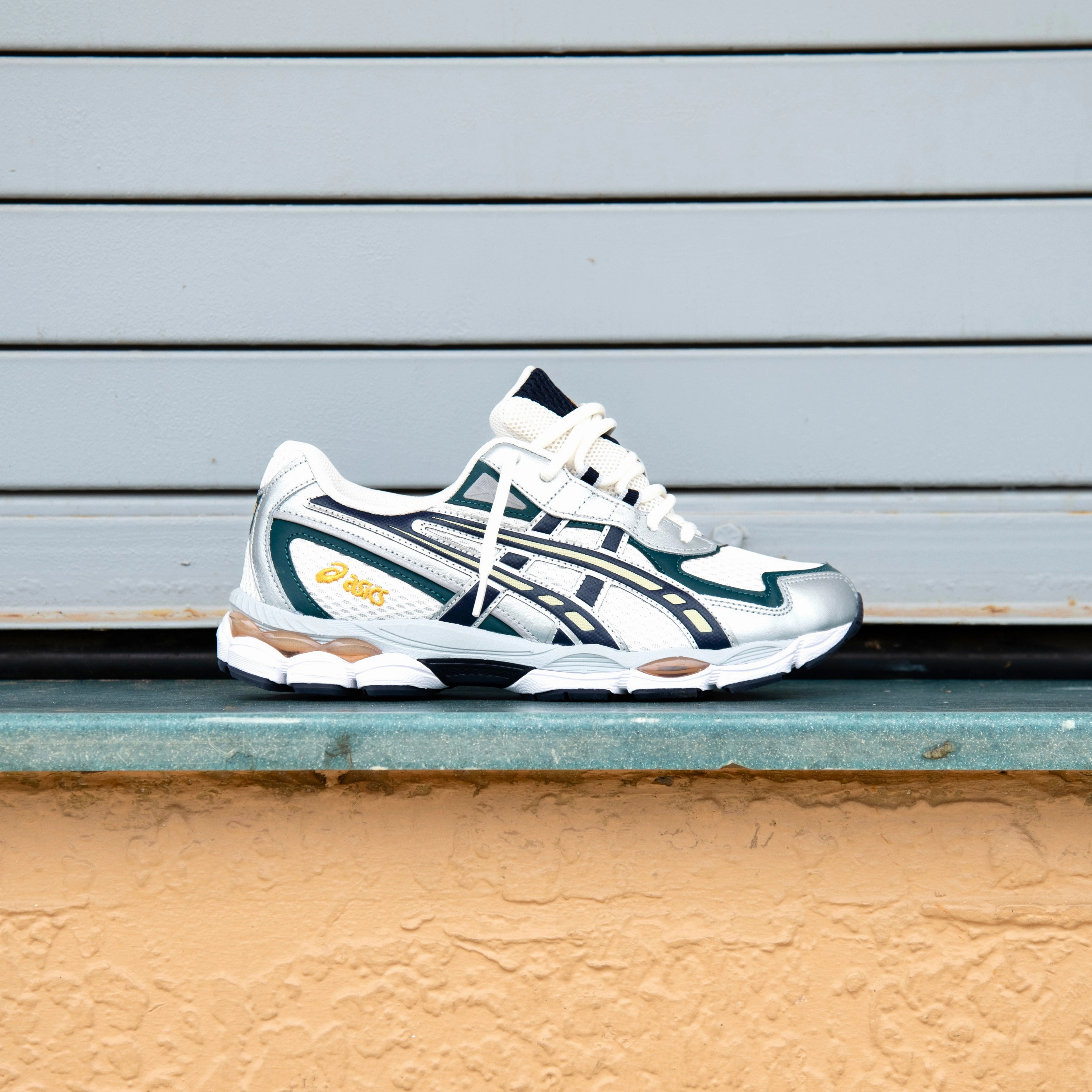 Asics Gel Game Tennis Shoe Mens Asics Gel-NYC 2055 (Cream/Midnight)