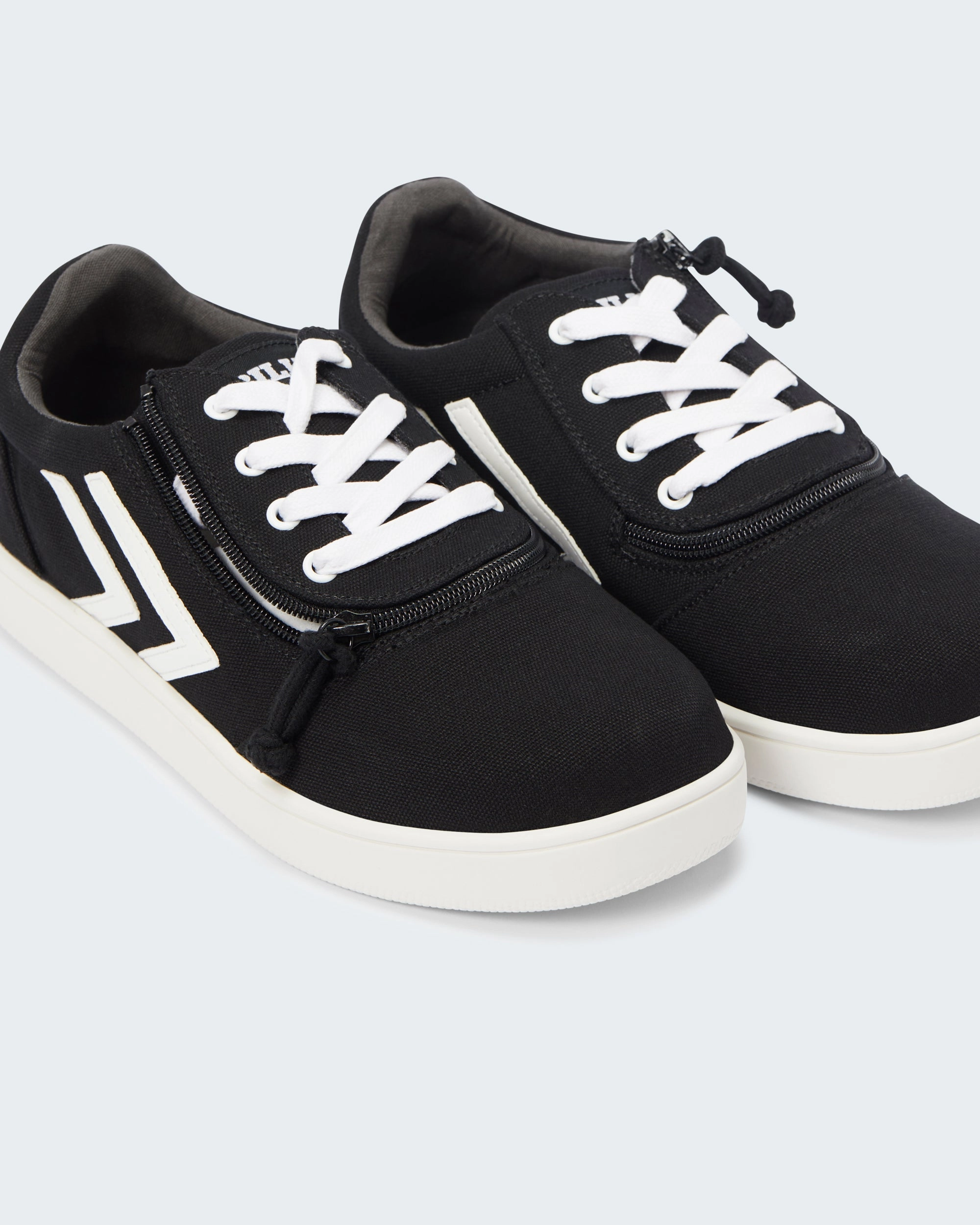 CS Low Rise (Men) - Black/White Worn Skate Shoes