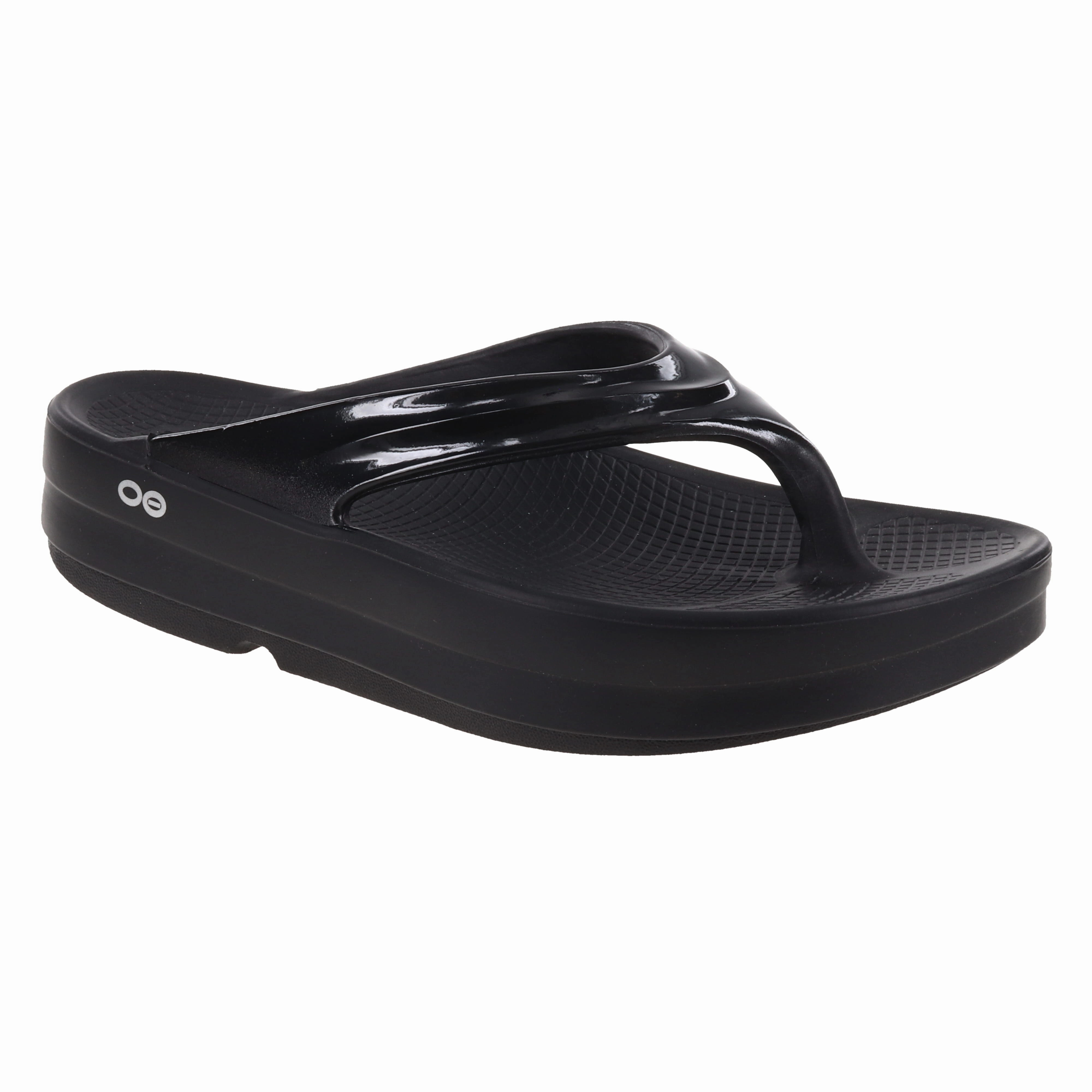 Women's OOmega Oolala Flip Flops At Famous Footwear