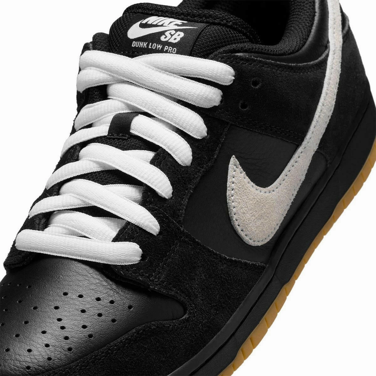 Nike SB - Dunk Low Pro Shoes Black/White/Gum Nike Air Presto Shoes