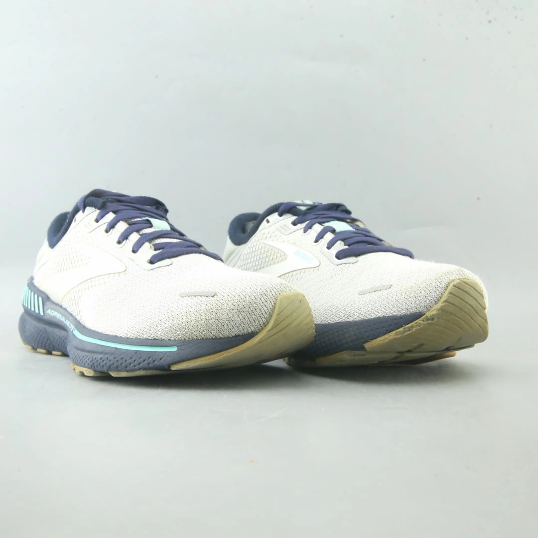 Beach Running Shoes BROOKS ADRENALINE GTS 22