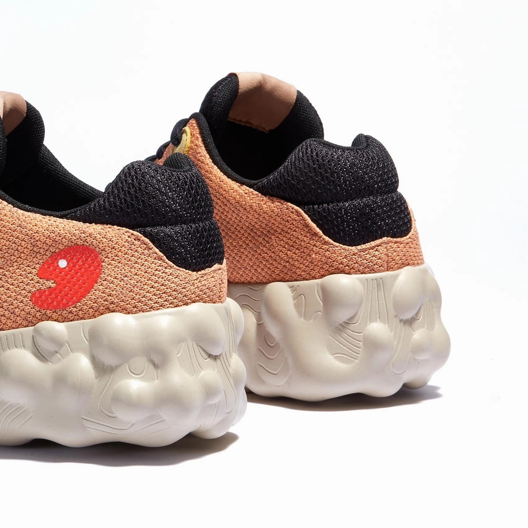 Eclipsion Z Badminton Shoes Shell Coral Figueras I Women