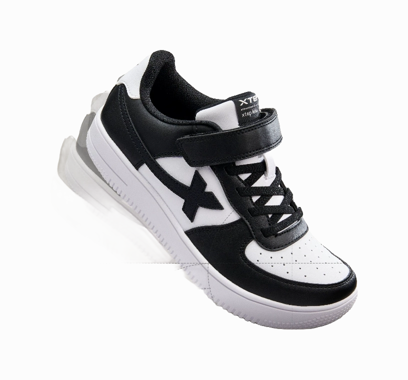 XTEP Lightweight Cushioning, Breathable, Slip Resistant Low top Skateboard Shoes Xtep White/black 33 41 Kids' Golf Shoe Brands Golf