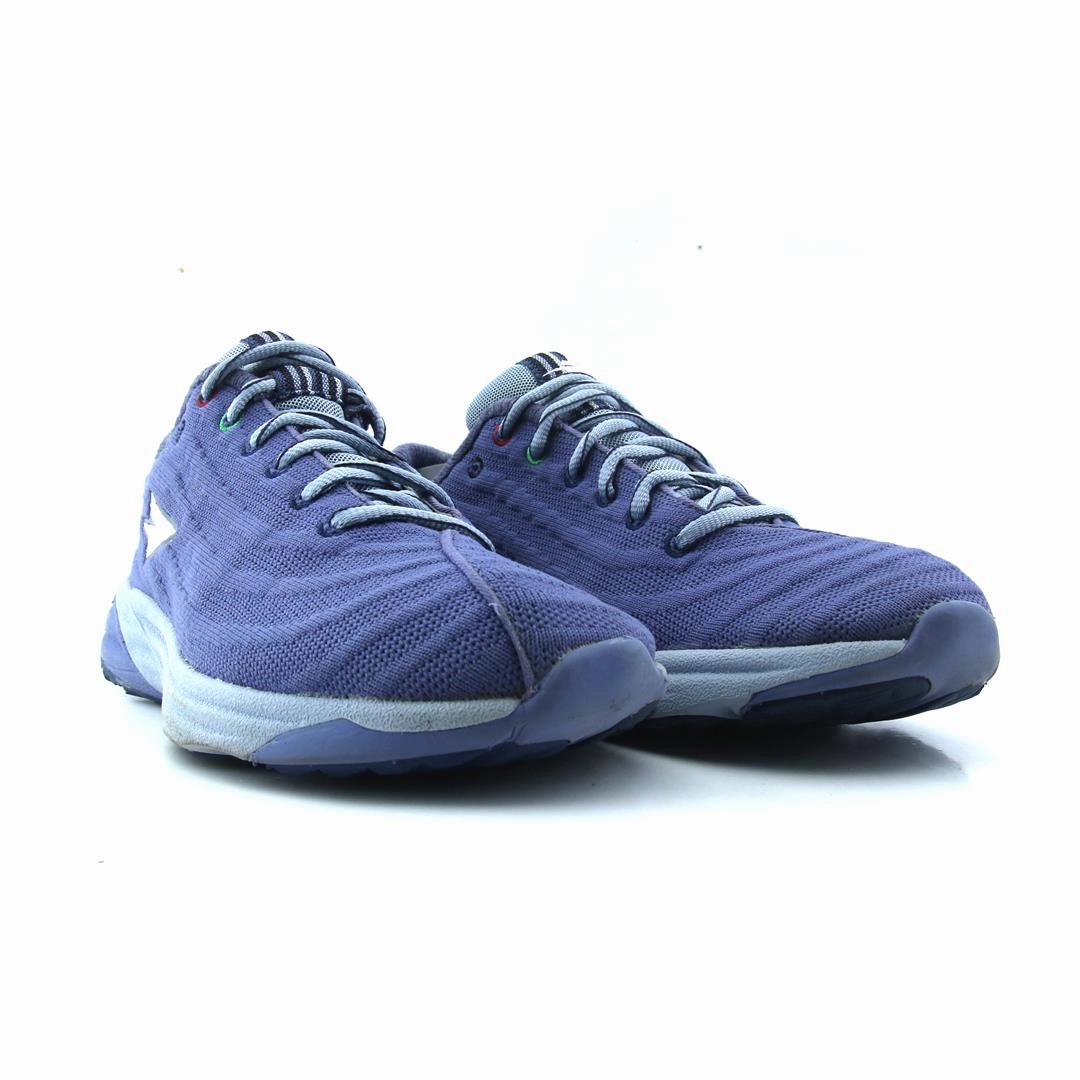 ENDA LAPATET Running Shoes Photos