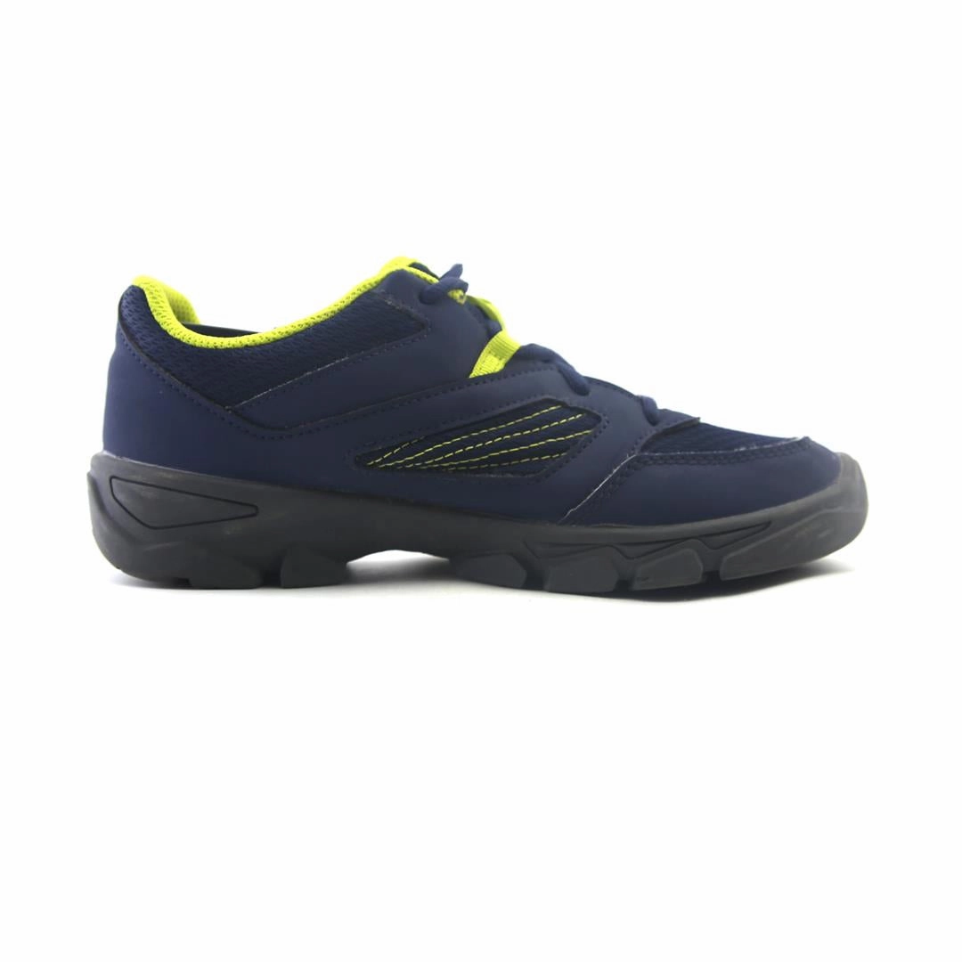 Discount Nike Volleyball Shoes QUECHUA MH100