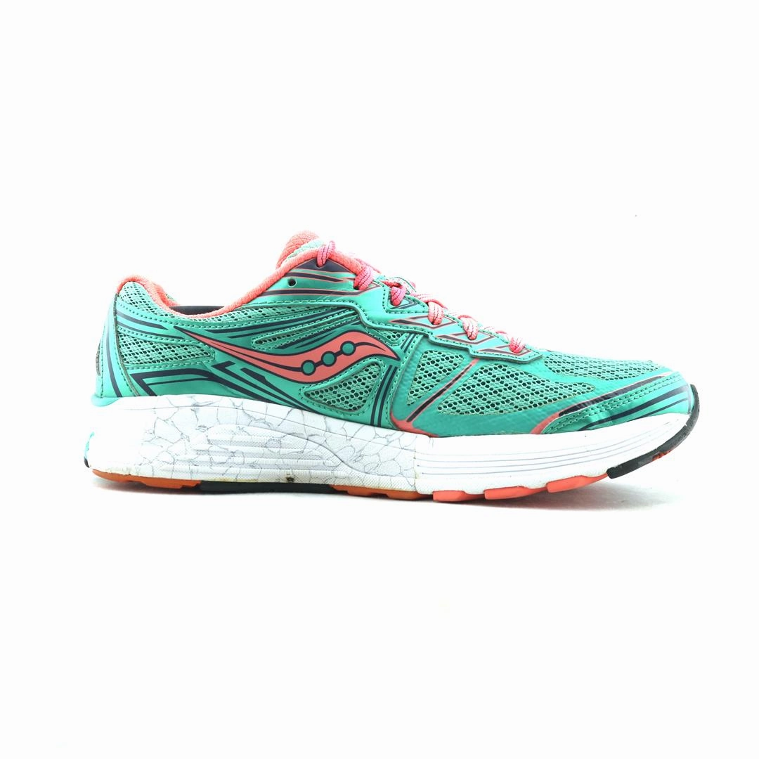 SAUCONY GUIDE 9 Best Running Shoes For Half Marathon