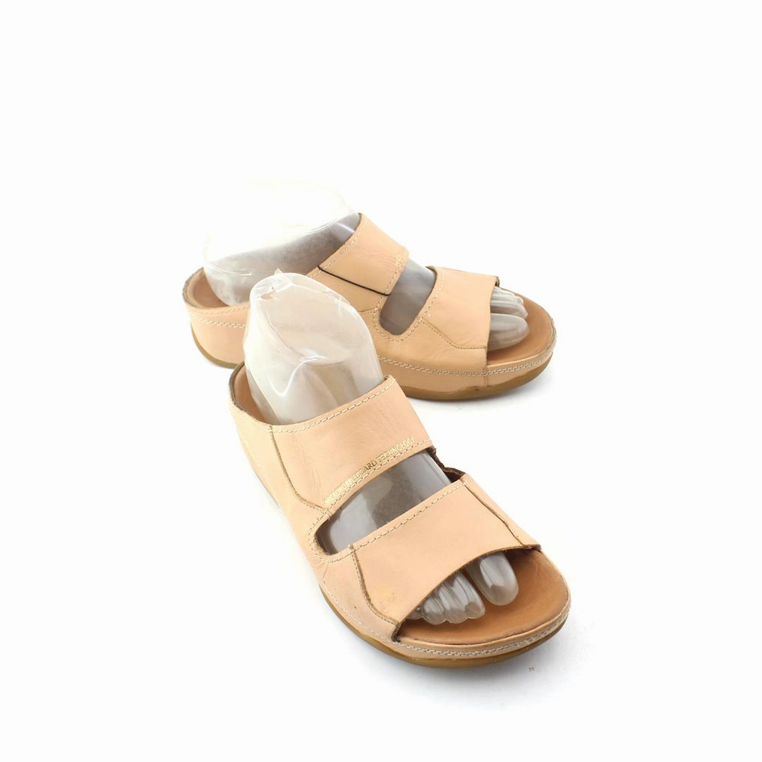 Squash Badminton Shoes FITFLOP  SHUV