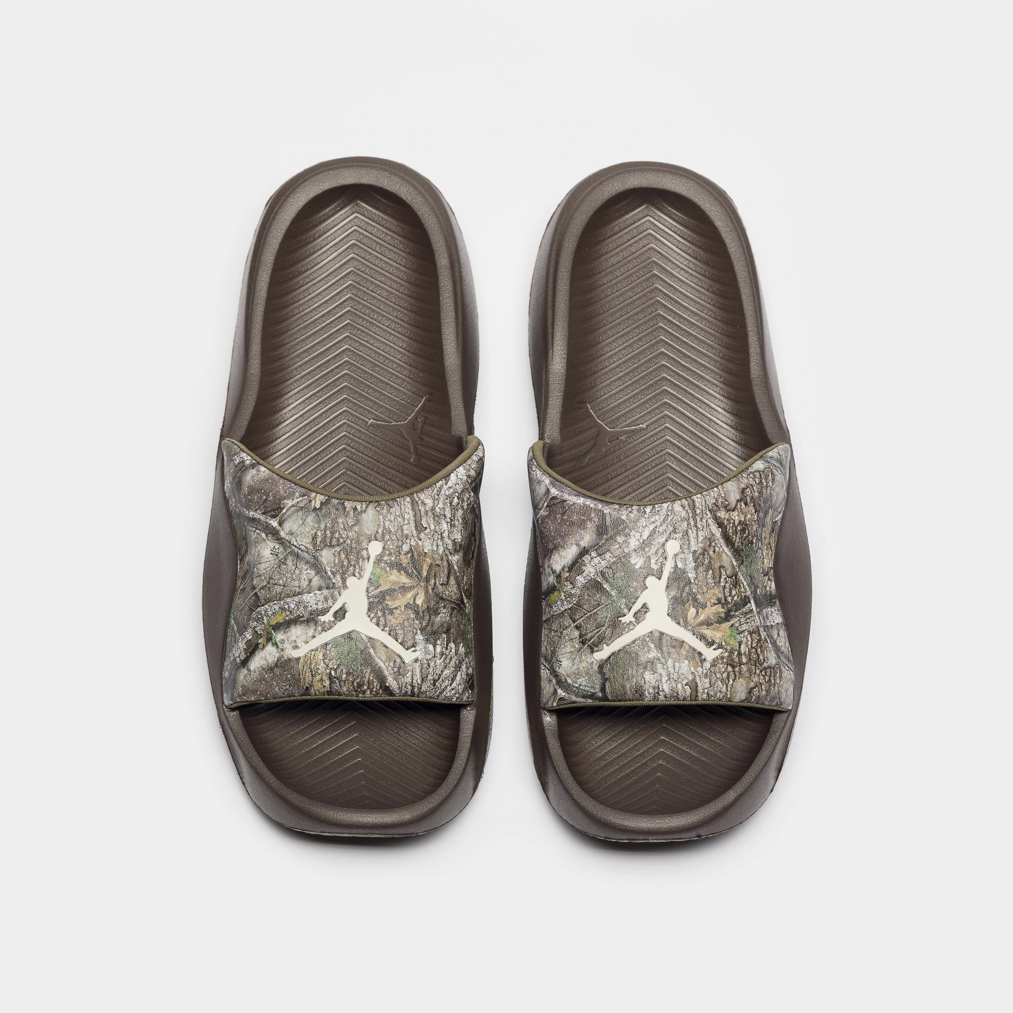 Genuine Sheepskin Slippers Franchise Realtree Slide in Medium Olive/Lt Orewood Brown