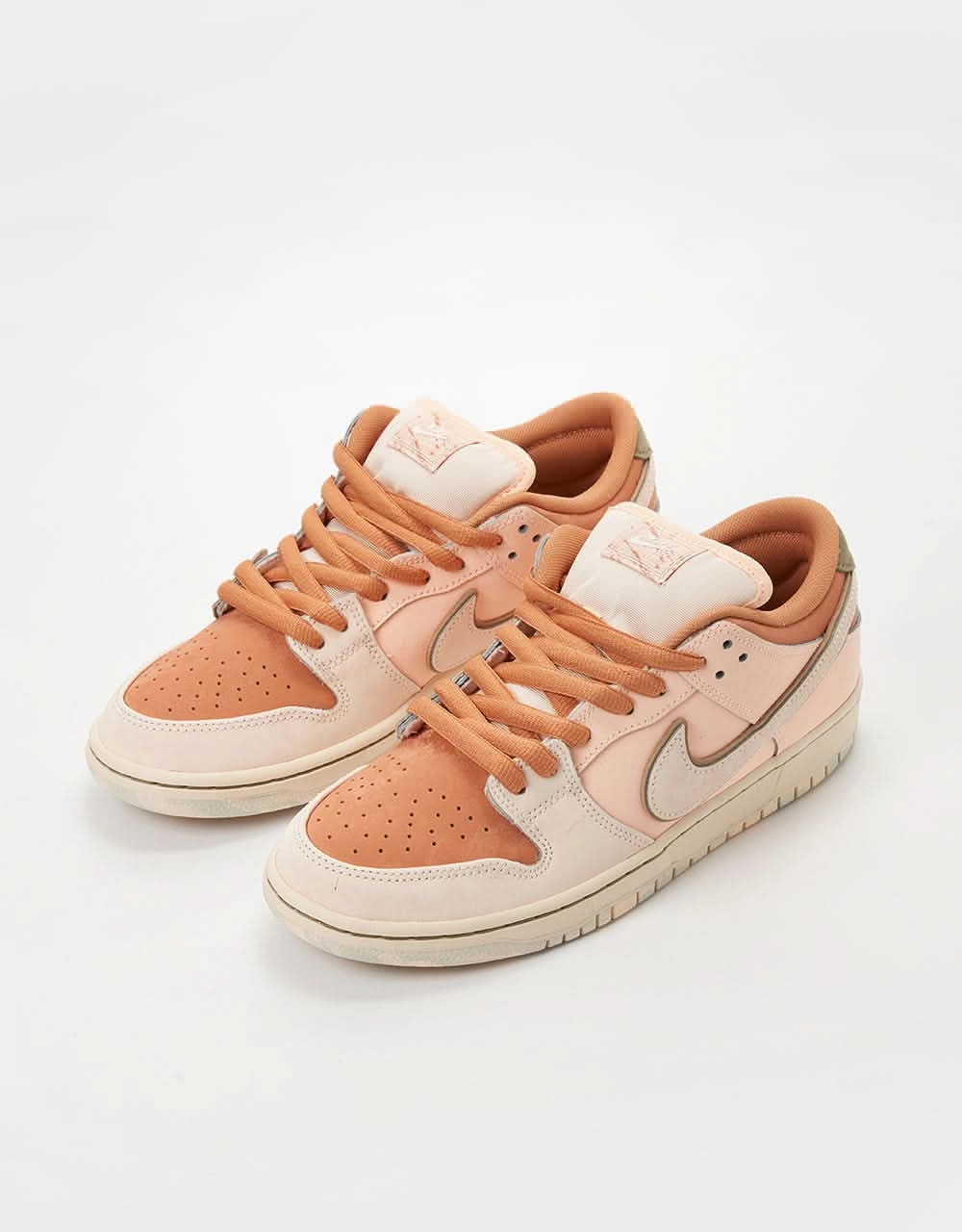 Cool Nike Training Shoes Nike SB 'Trocadero' Dunk Low Pro Premium Skate Shoes - Amber Brown/Guava Ice-Crimson Tint-Hemp