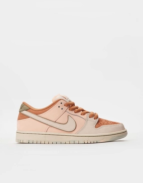 Nike SB 'Trocadero' Dunk Low Pro Premium Skate Shoes - Amber Brown/Guava Ice-Crimson Tint-Hemp Nike Tennis Shoes Air