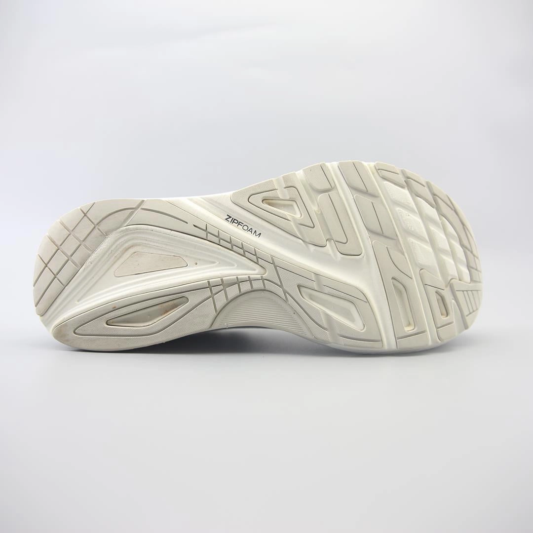 TOPO ATHLETIC ULTRAFLY 4 Best Cushion Volleyball Shoes