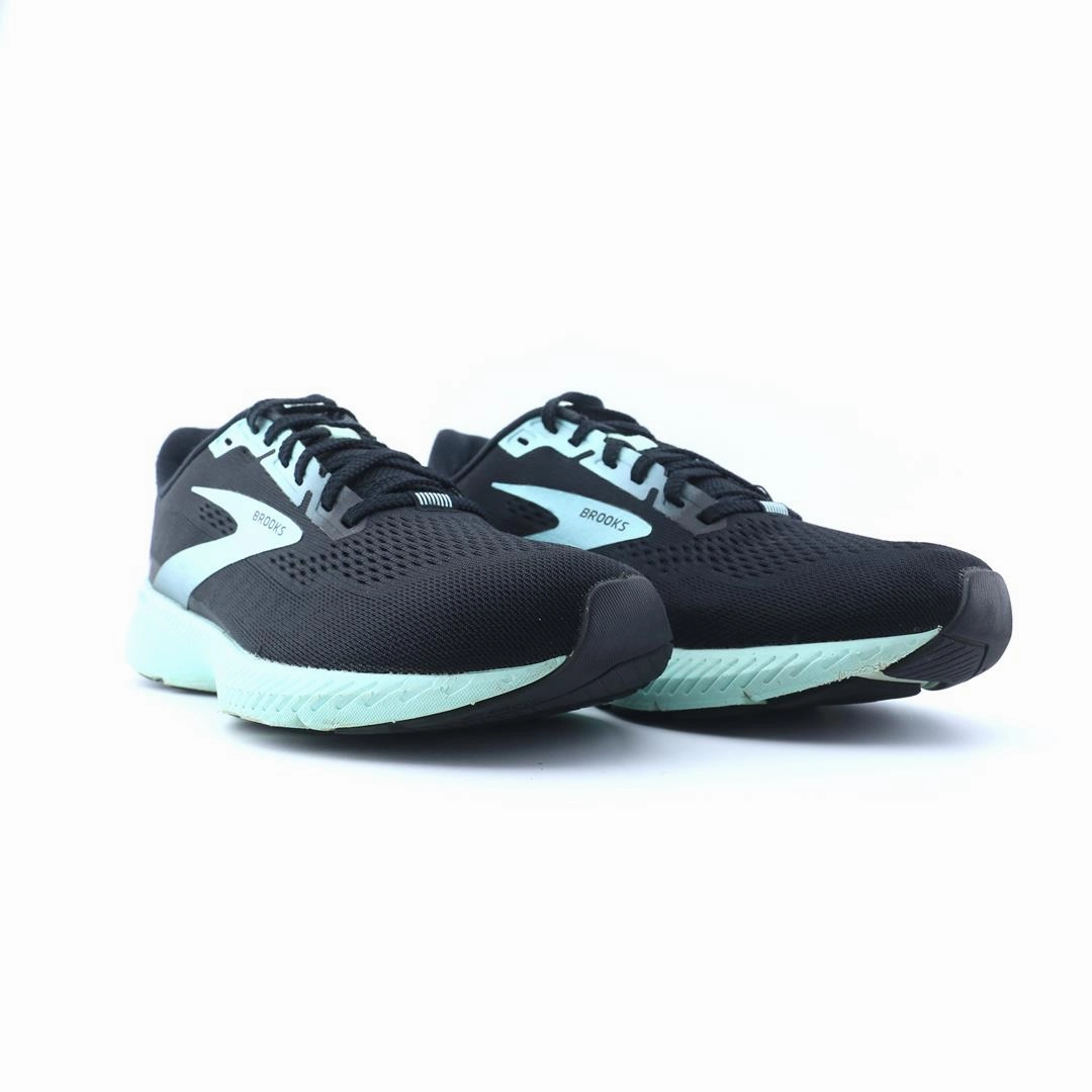 BROOKS LAUNCH 8 On The Run Shoes San Francisco
