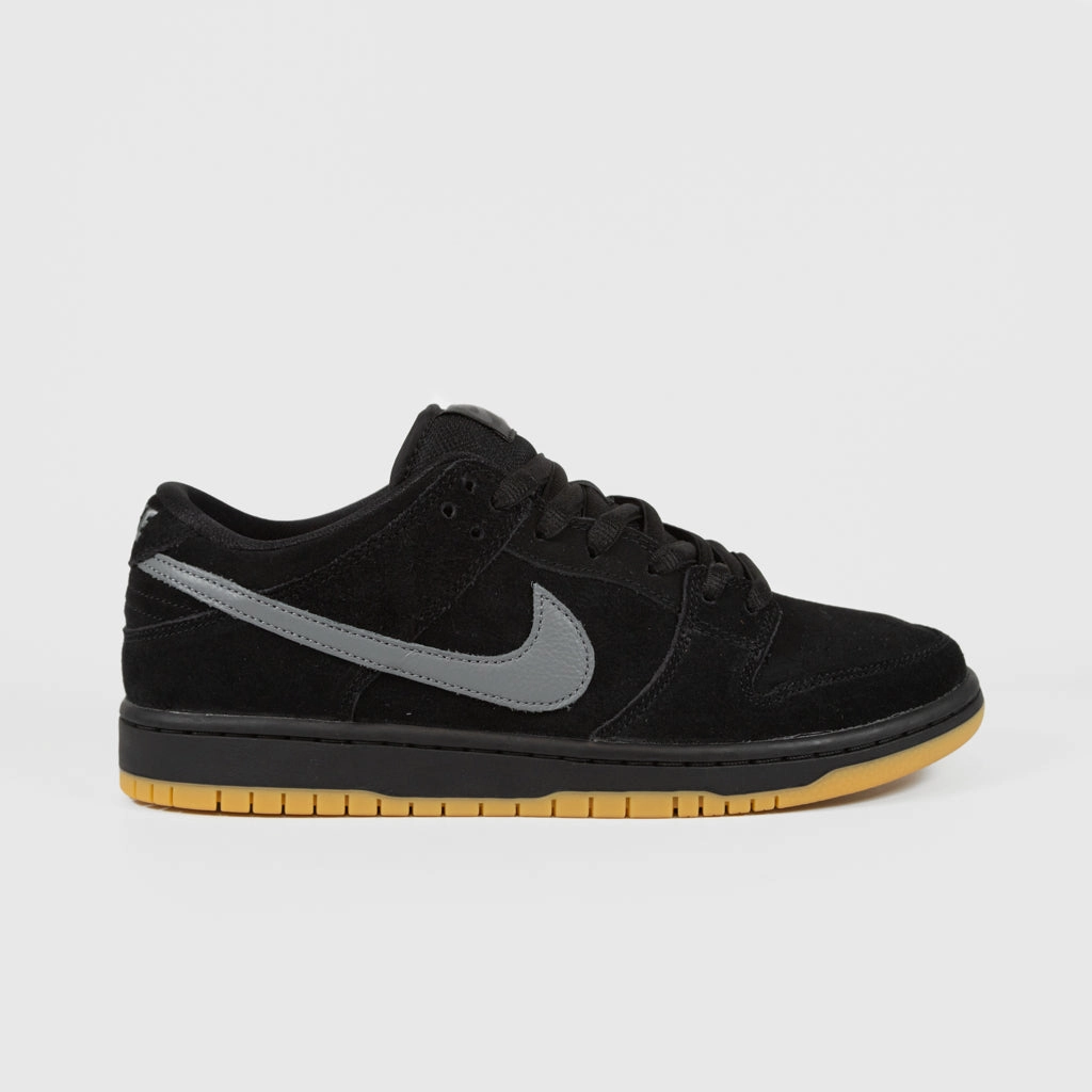 Nike Shoes With Waves Nike SB - 'Fog' Dunk Low Pro Shoes (UK ONLY - ONE PAIR PER CUSTOMER) - Black / Cool Grey