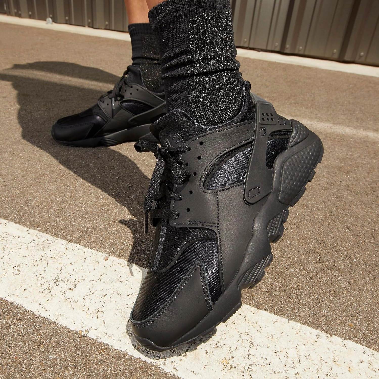 Leather Nike Tennis Shoes Nike Men's Air Huarache Shoes