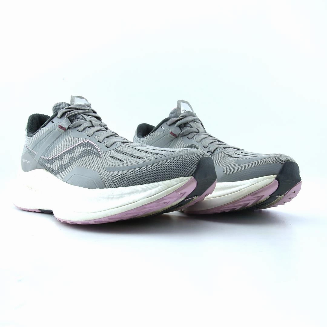SAUCONY TEMPUS Running Shoes Boston