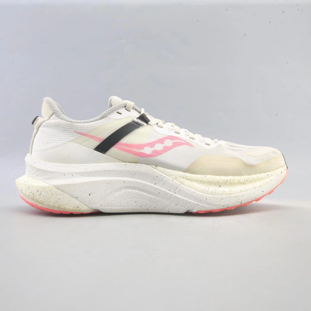 SAUCONY TEMPUS Trail Running Vs Road Running Shoes