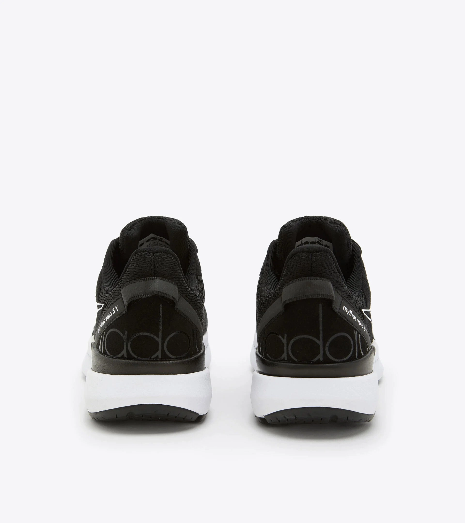 Run Race Shoes Diadora Unisex Mythos Volo 3 Youth- Black/White (101.179065_C7406)