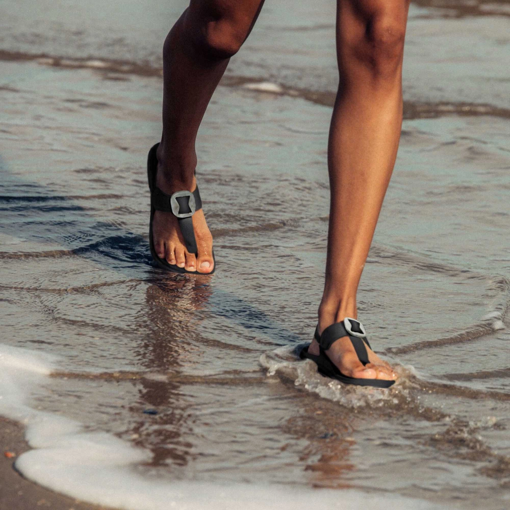 Lai TBar - Lava Rock / Lava Rock Wearing Flip Flops In Winter