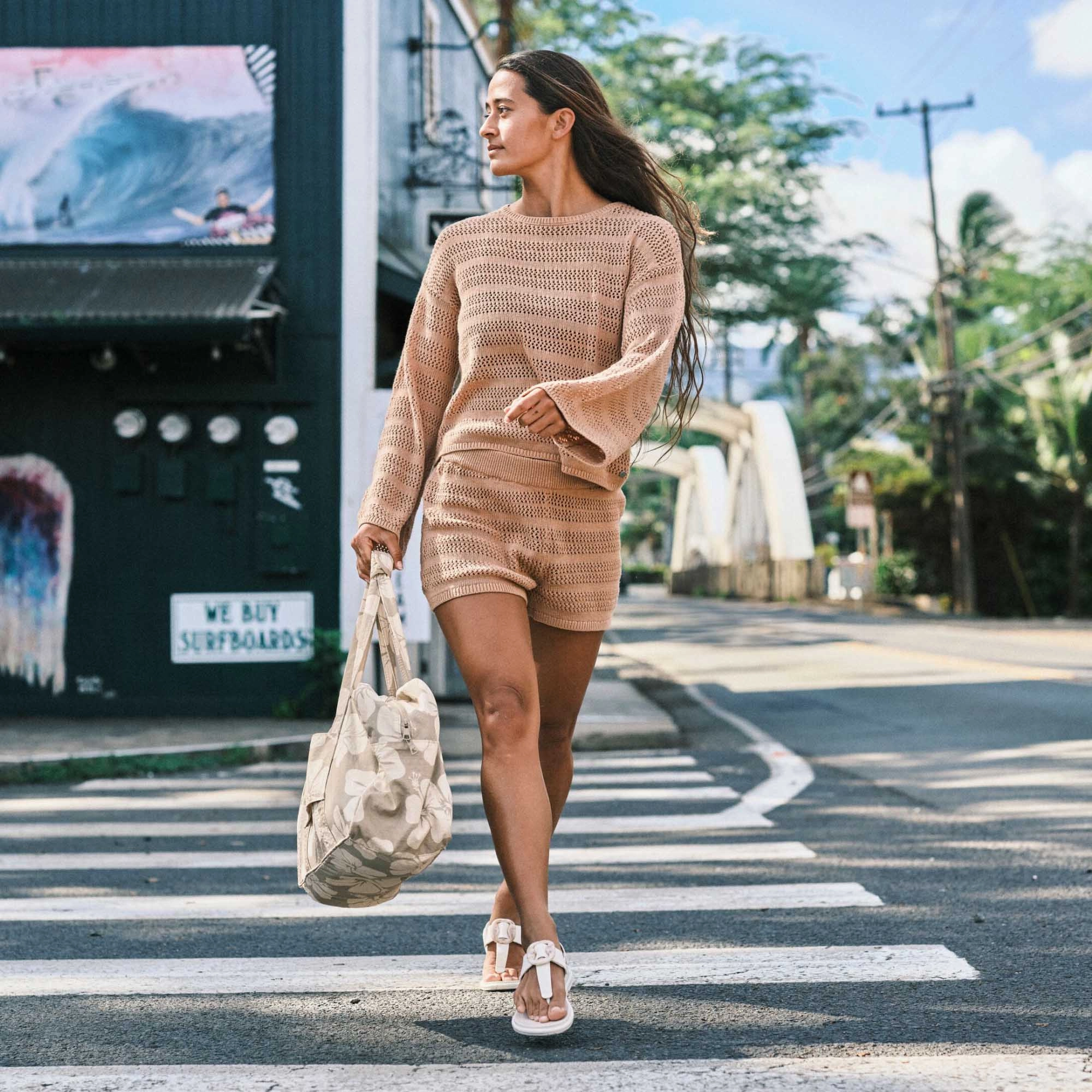 Relaxed Fit Memory Foam 360 Flip Flops Lai TBar - White Sand / White Sand