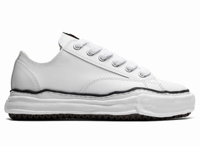 Maison Mihara Yasuhiro Low Top Lace Up Sneaker in White Edward Brogues