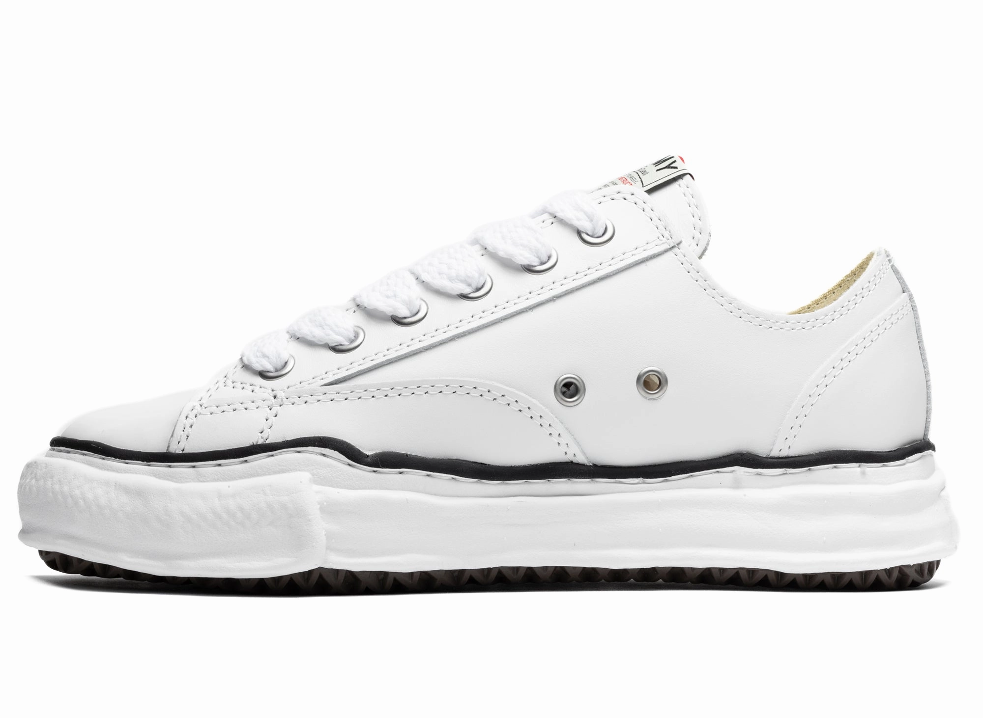 Maison Mihara Yasuhiro Low Top Lace Up Sneaker in White White Platform Brogues