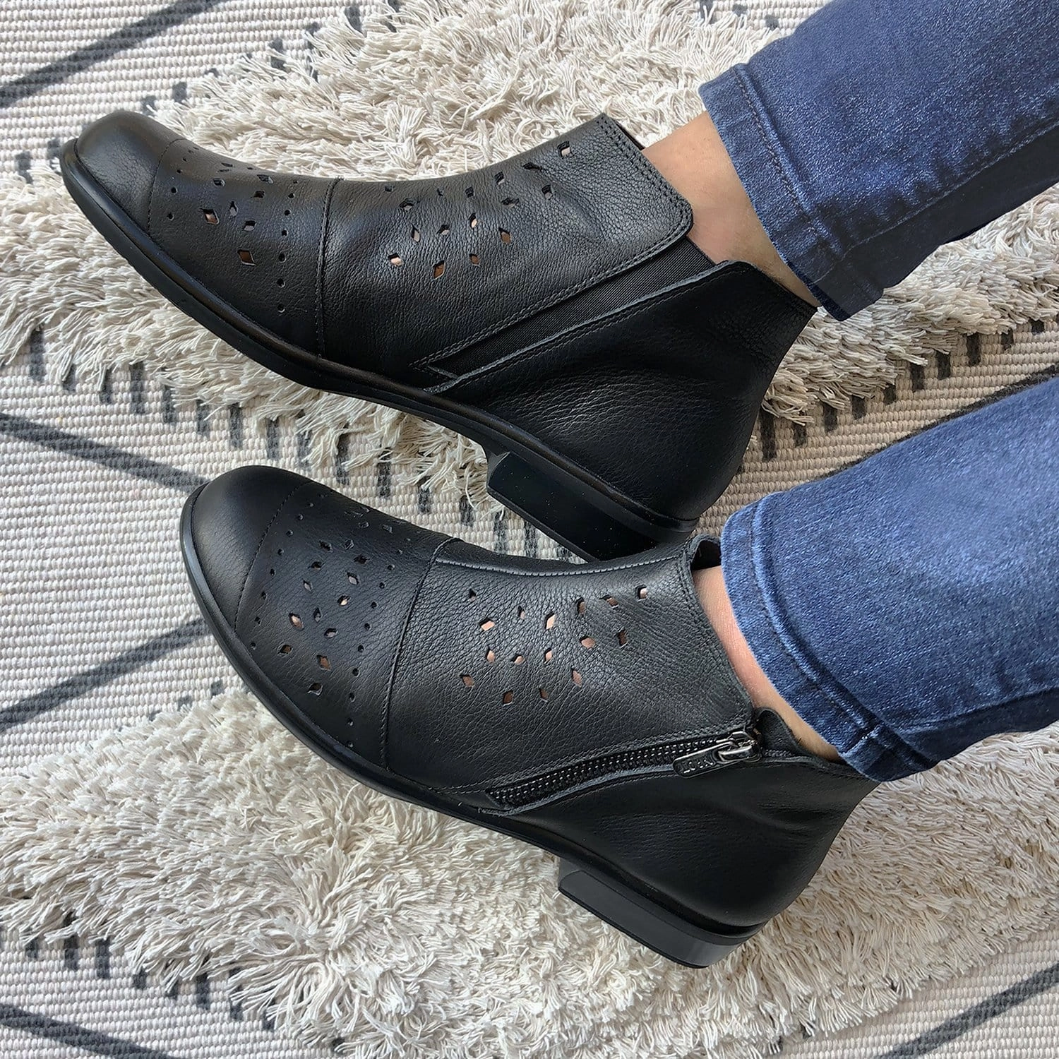 Nurture Ankle Boots Matagi Ankle Bootie (26074)