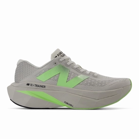 Walker Shoes And Apparel Men's New Balance FuelCell SuperComp Trainer v3 - MRCXCE4