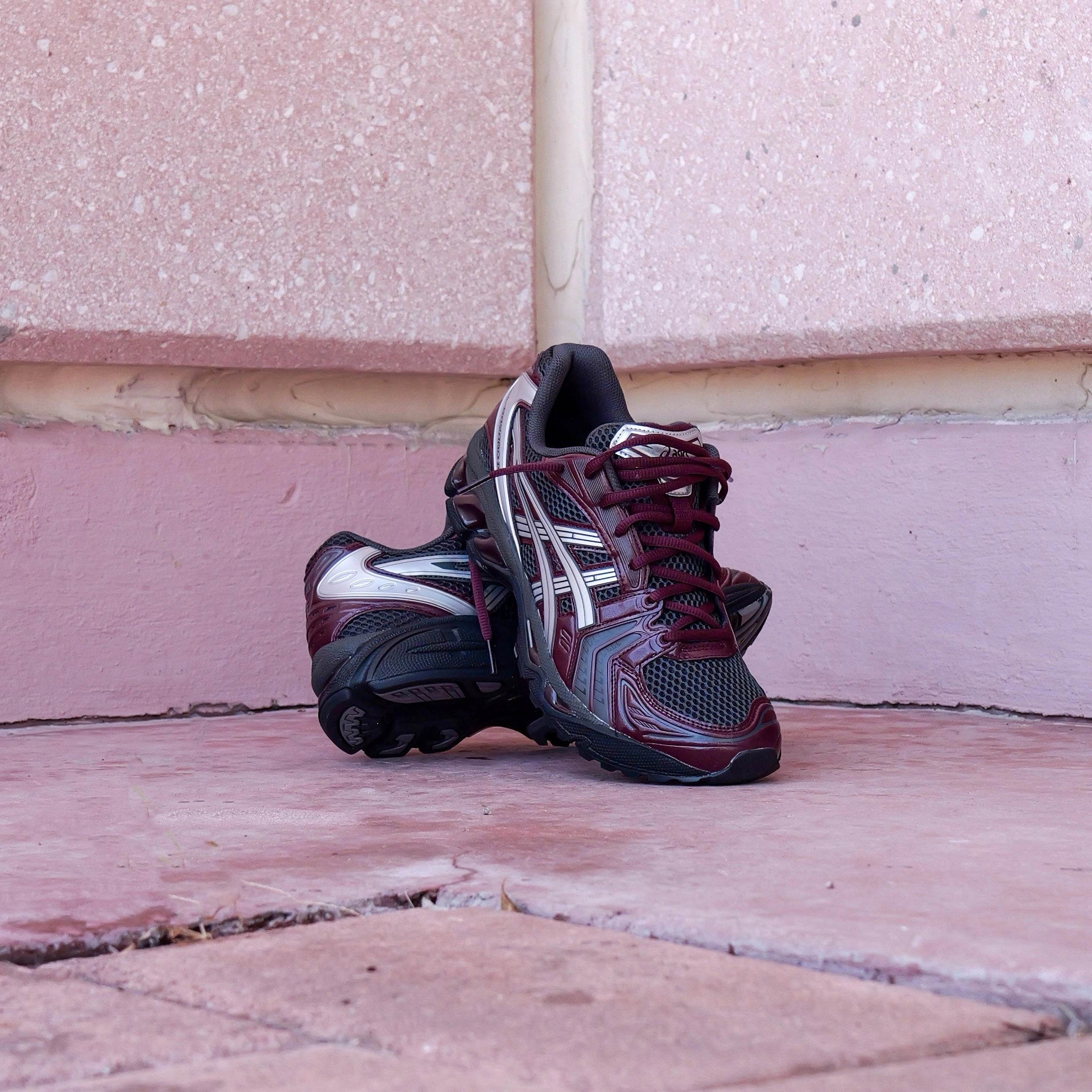 Mens Asics Gel-Kayano 14 (Obsidian Grey/Pure Silver) Asics Jolt 2 Running Shoes