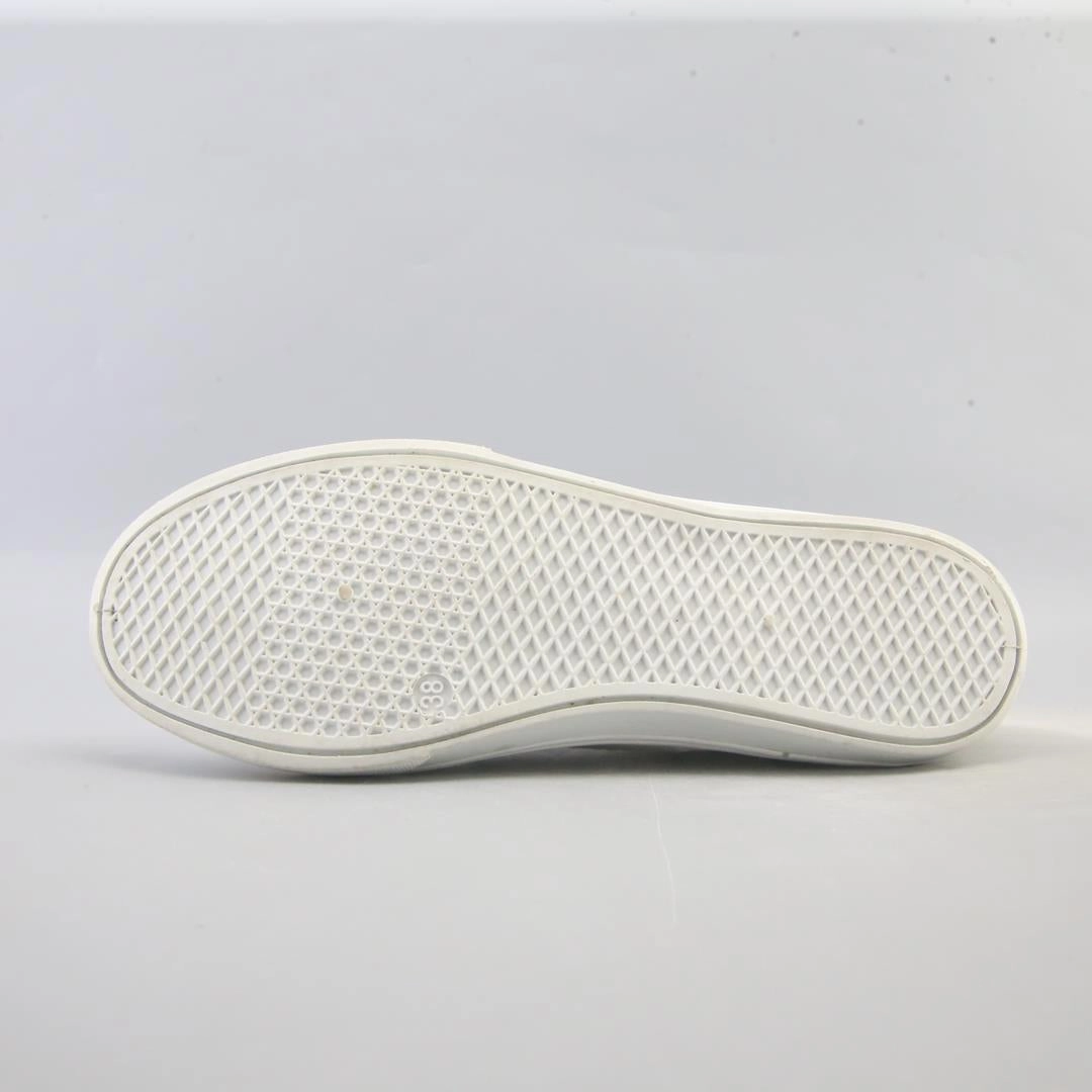 MERRY SCOTT . Volleyball Shoes High Top Nike