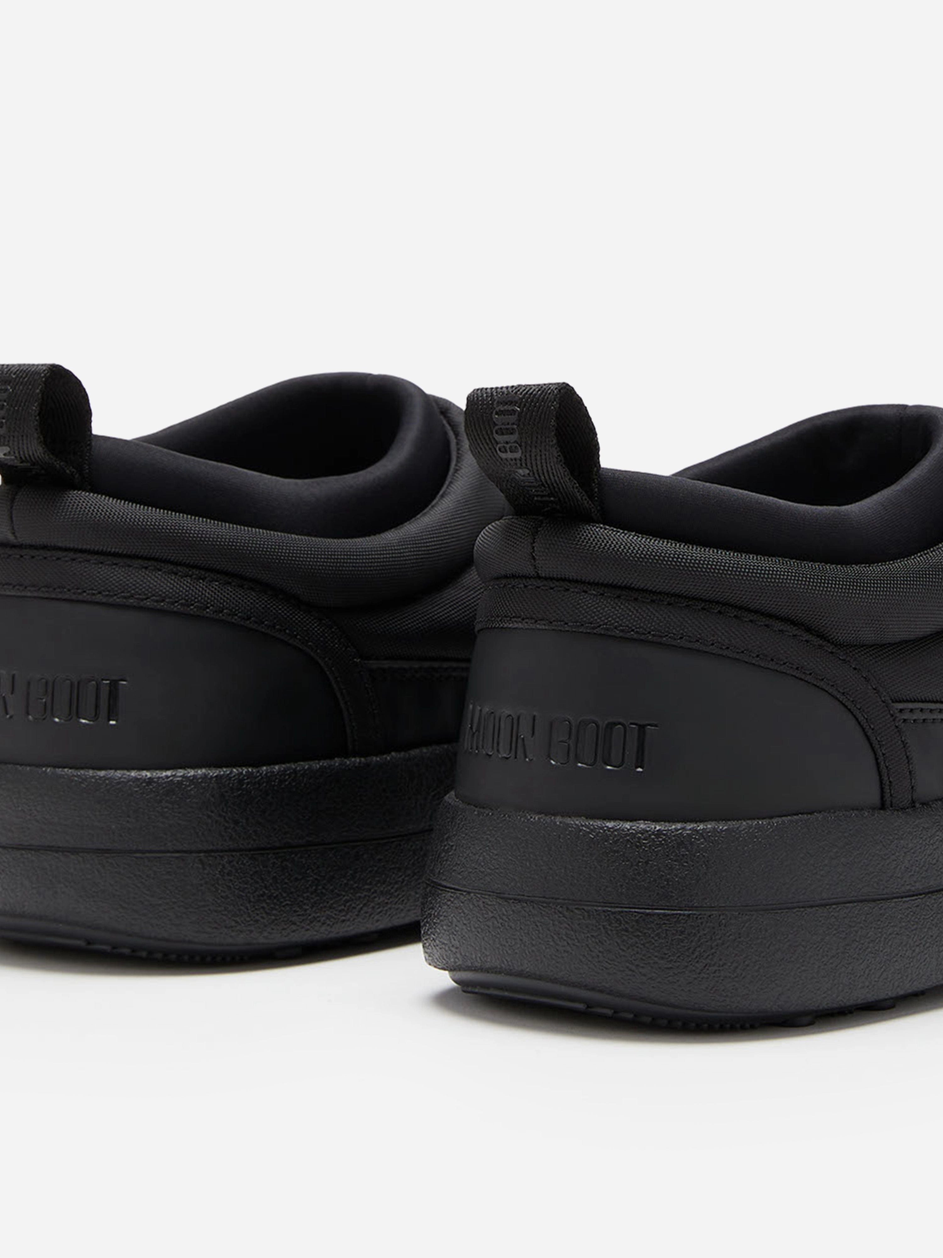 Moon Boot Kids Park Soft Slippers in Black Floor Cleaning Slippers