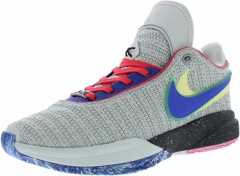 Nike Boy's Lebron XX SE (Big Kid) Gym Nike Shoes