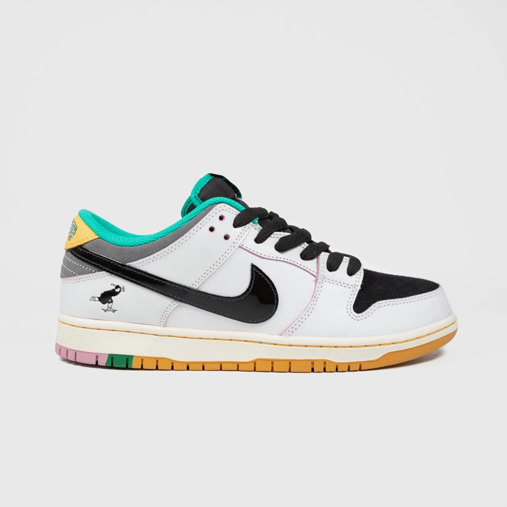 Nike SB - 'CSEF' Dunk Low Pro Shoes - Summit White / Black - White - Iron Grey Nike Kyrie Shoe
