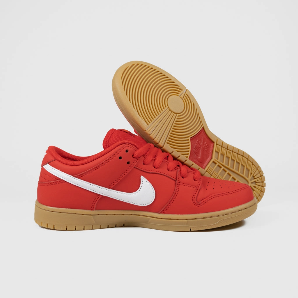 Nike SB - 'Orange Label' Dunk Low Pro Shoes - Red / White - Red - Light Gum Football Shoes Of Nike