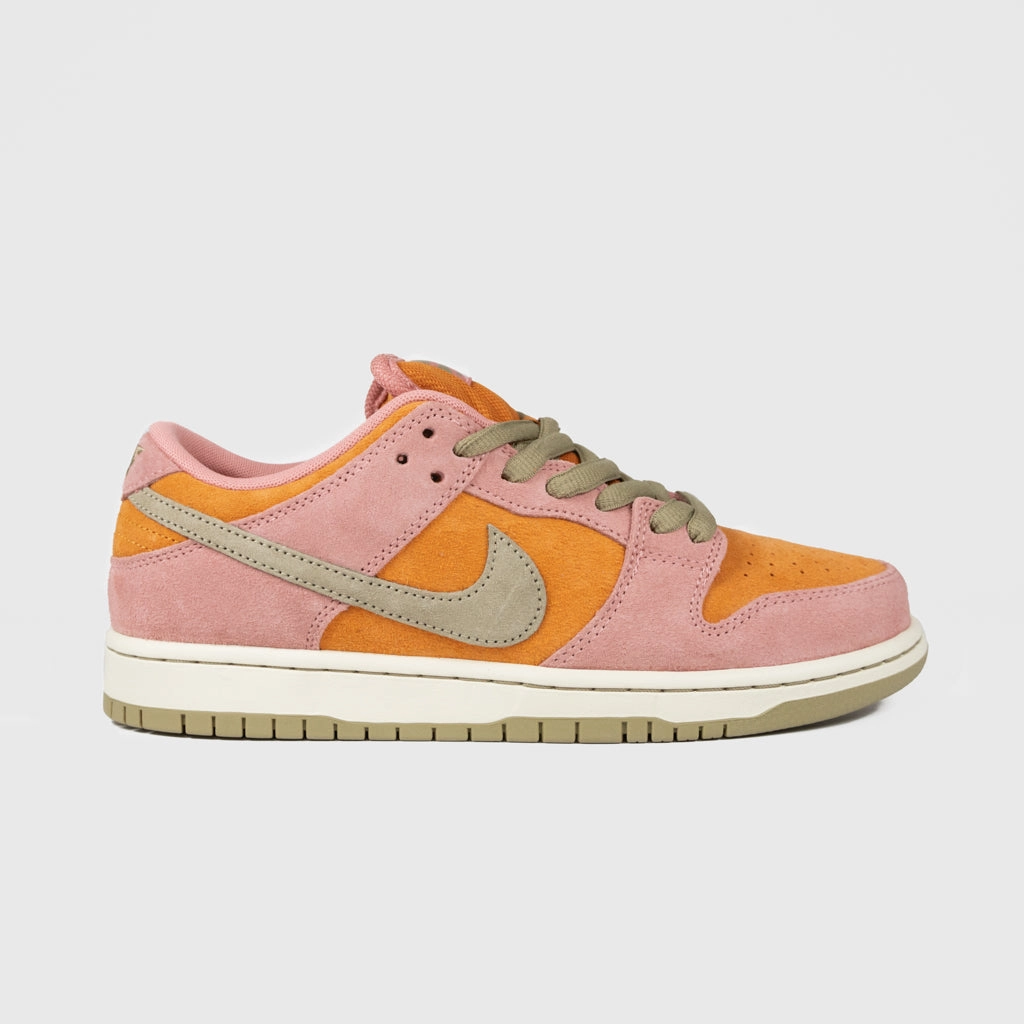 Nike Back To The Furture Shoes Nike SB - Dunk Low Pro Shoes - Red Stardust / Neutral Olive - Monarch