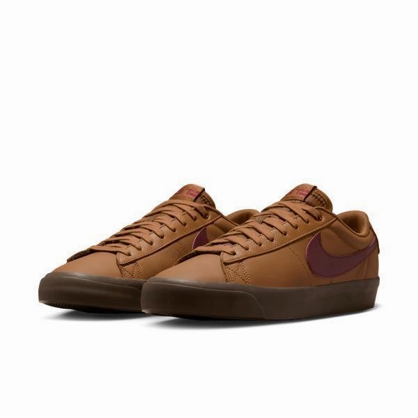 Nike Lightweight Basketball Shoes Nike SB Blazer Low PRO GT Light British Tan - Dark Team Red