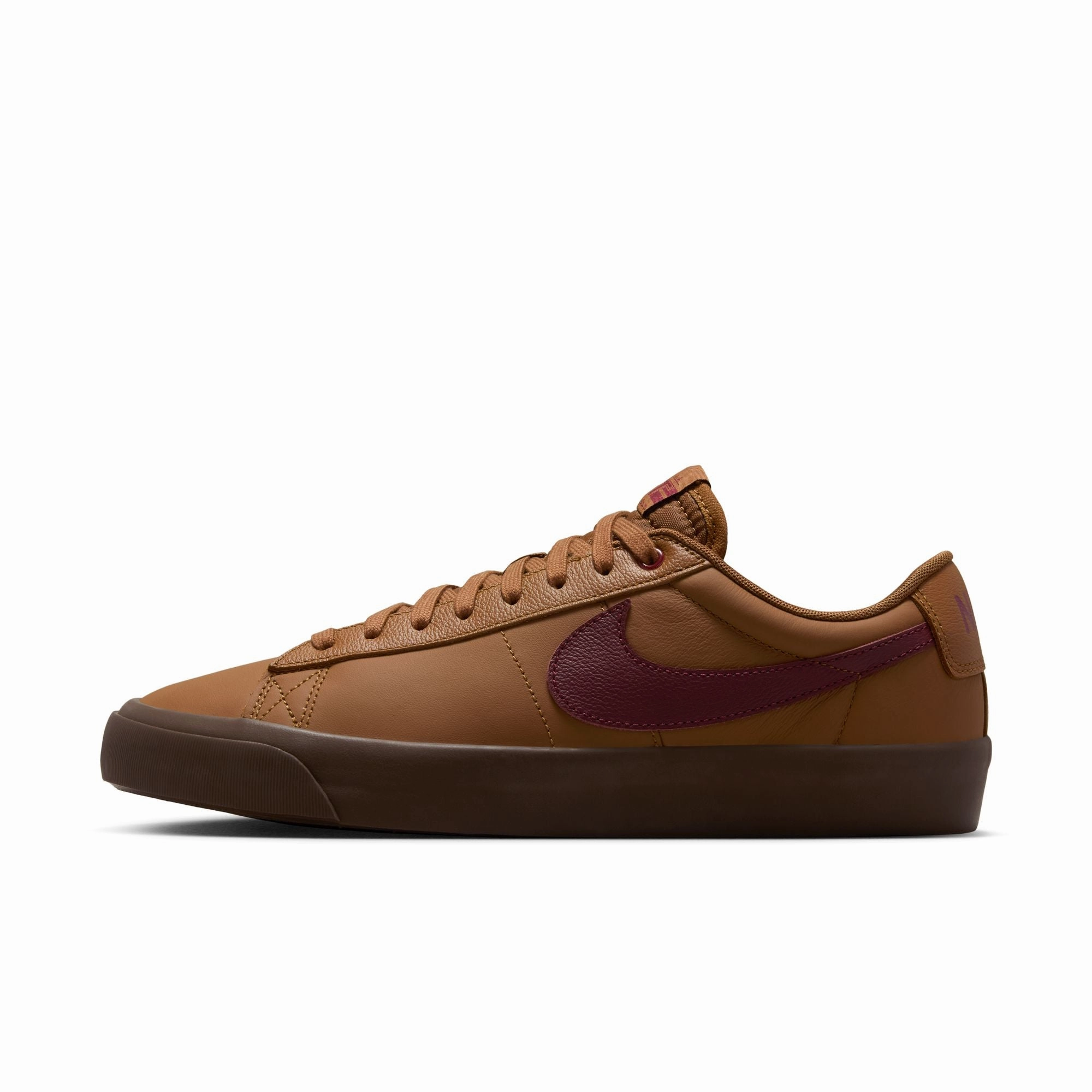 Nike SB Blazer Low Pro GT-Light British Tan/Dark Team Red Flat Feet Nike Running Shoes
