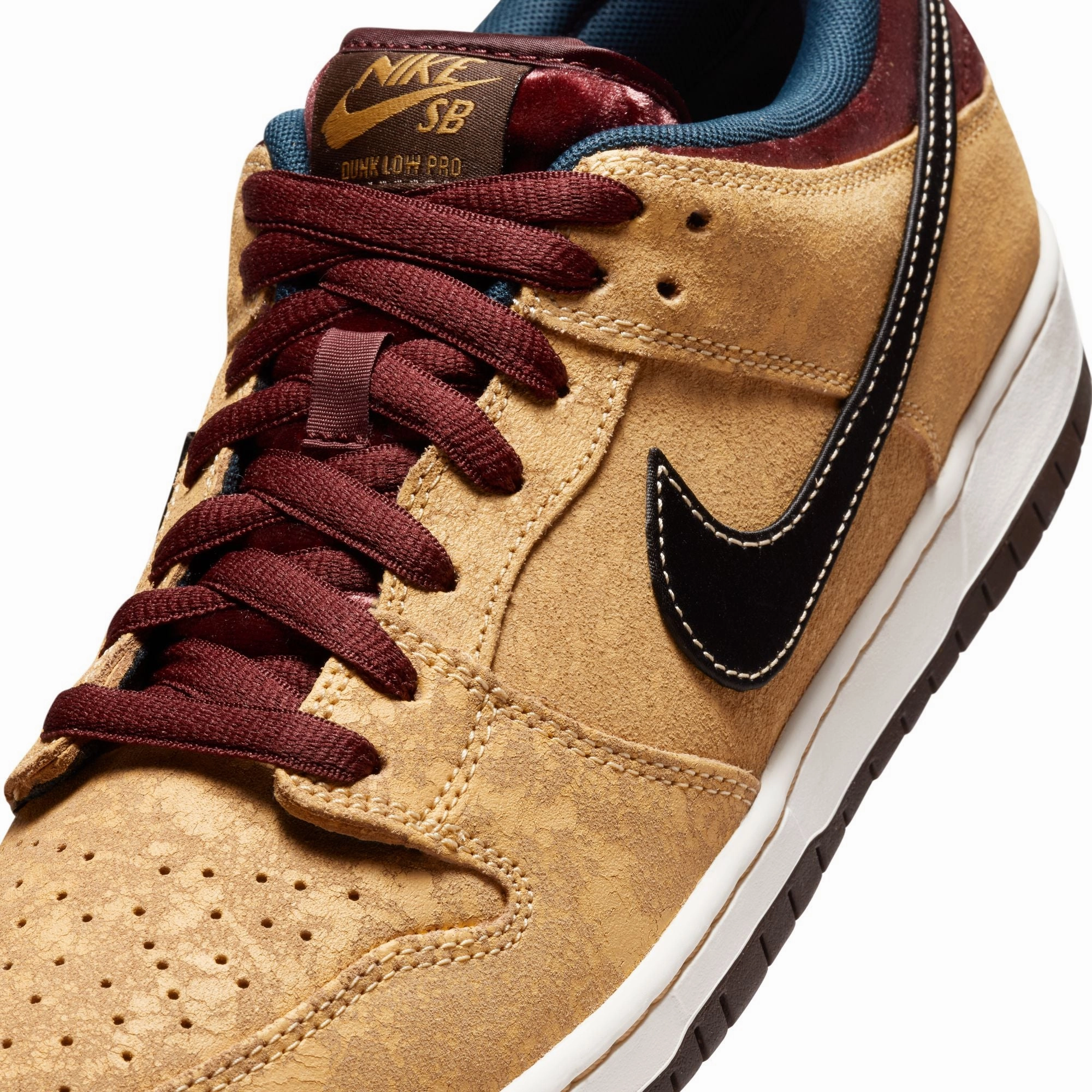 Nike SB Dunk Low Pro Shoes "City of Cinema"-Celestial Gold/Black/Dark Team Red Nike Basketball Hyperdunk Shoes