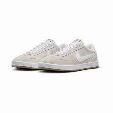 Nike SB FC Classic Shoes - Summit White/Summit White Shoes Vintage Nike